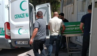 Gaziantep’te karne günü bıçaklanan liseli Çağlar, kurtarılamadı