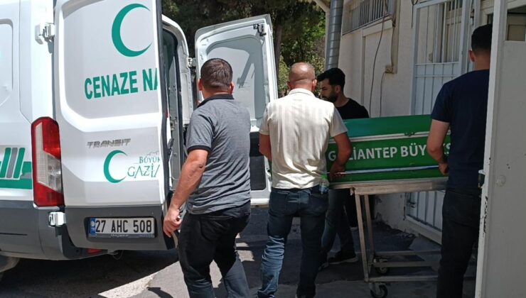 Gaziantep’te karne günü bıçaklanan liseli Çağlar, kurtarılamadı