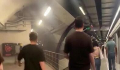 İBB’nin metro çilesi: Vatandaşlar tünelde yürüdü