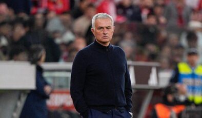 Jose Mourinho, Benfica’ya veda etti