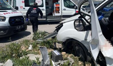 Kahreden kaza: 4 kişi hayatını kaybetti!