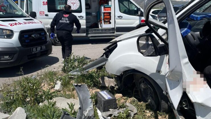 Kahreden kaza: 4 kişi hayatını kaybetti!
