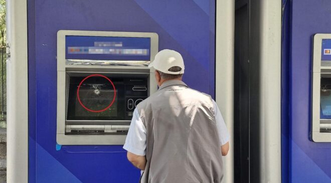 Koç Holding’e yönelik saldırılara bir yenisi eklendi! Bu kez ATM kurşunlandı