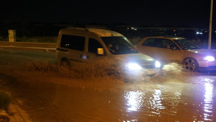 Konya’da sağanak felakete dönüştü: Bazı evler ve araçlar sel altında kaldı