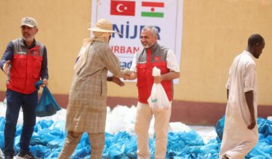 Sadakataşı 1 milyon kişiye kurban eti ulaştırdı
