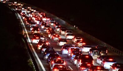 TEM Otoyolu’nda İstanbul yönü trafiğe kapatılıyor