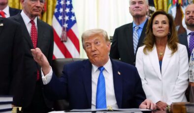 Trump, skandallarla anılan Demokrat Partili ismi domuza benzetti