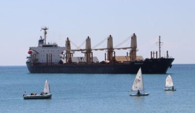 Tekirdağ’da sıcak saatler! Dev gemi kurtarılmayı bekliyor…